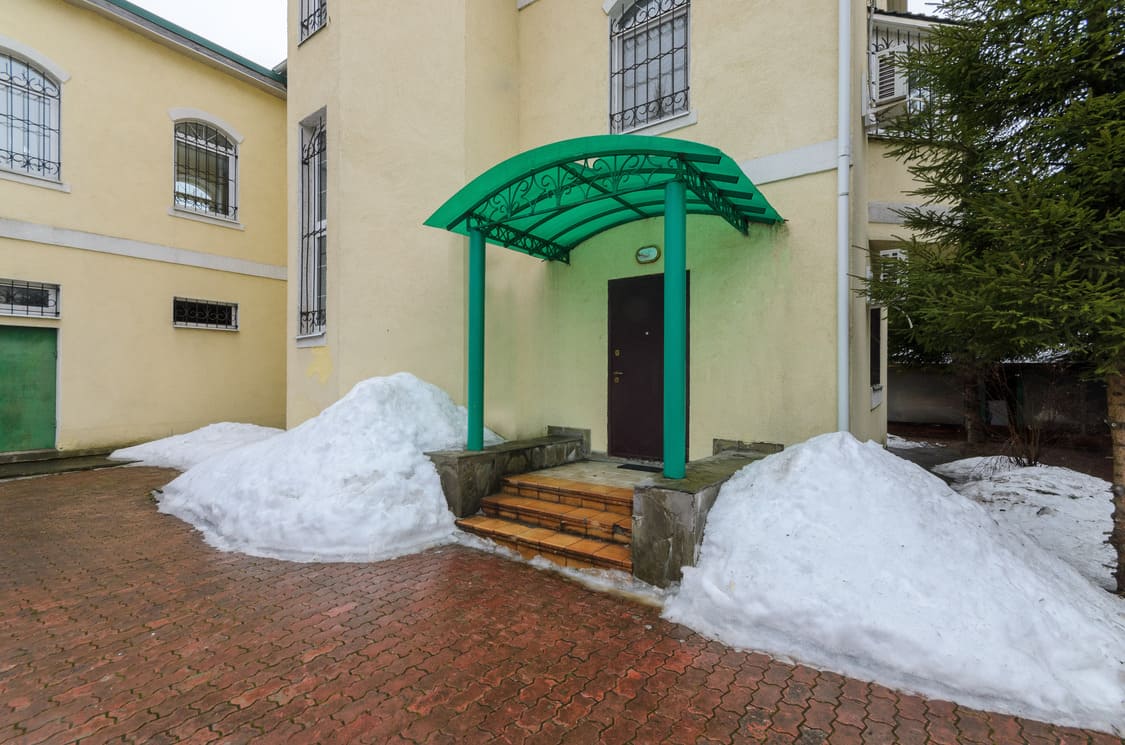 Вход в наш центр