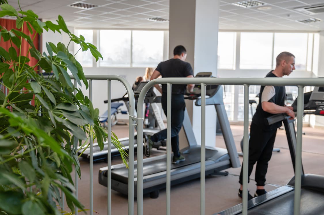Занятия в спортивном зале